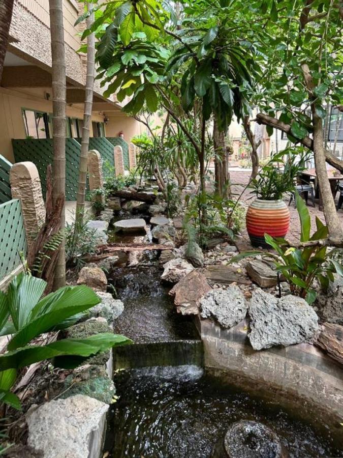 Hotel The One Sabai Living Pattaya Exterior foto